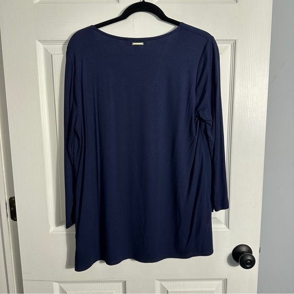 Michael Kors size L navy blue v-neck pullover tunic top, layered chiffon, flowy - Picture 10 of 12